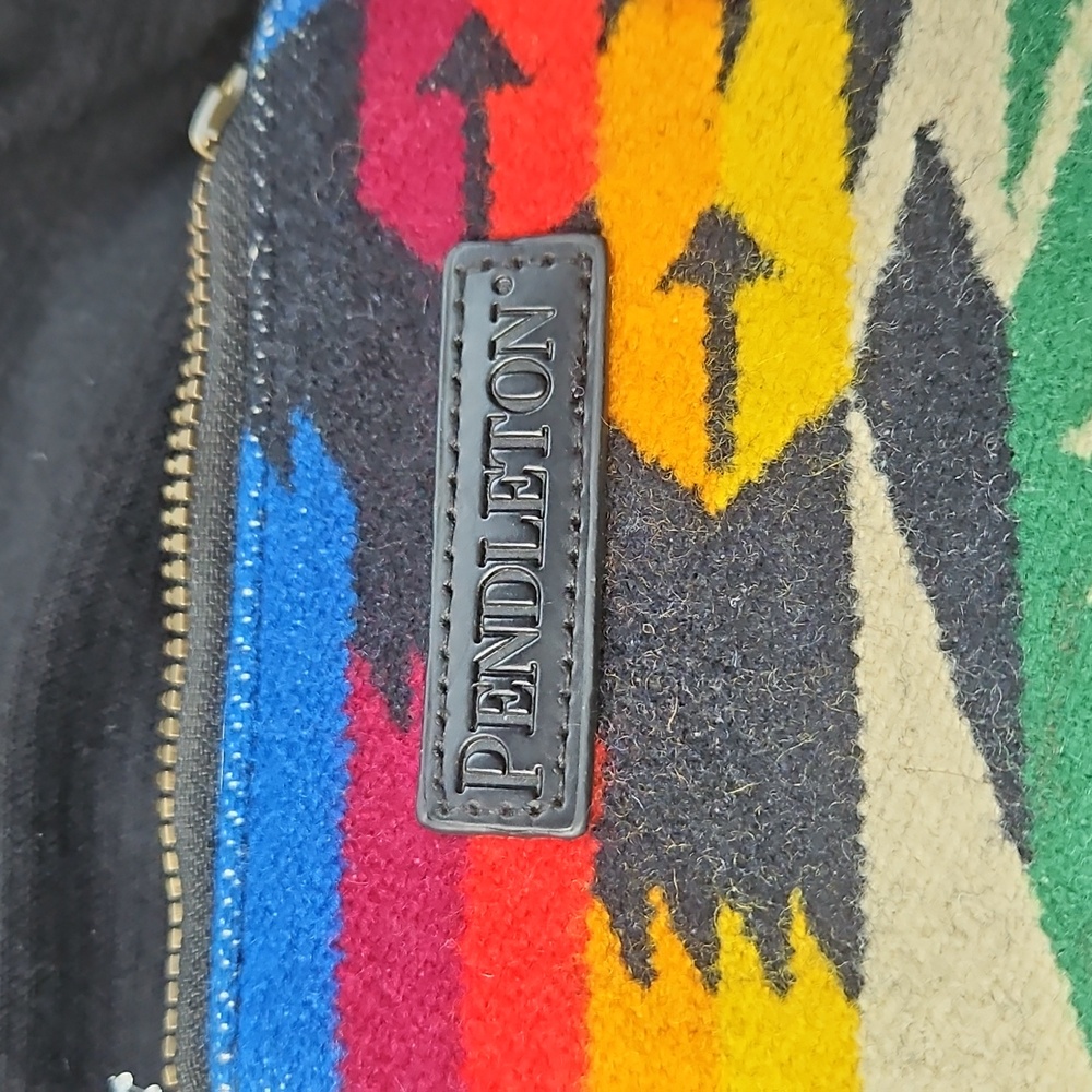 Guc Pendleton Id Keychain Pouch - image 2